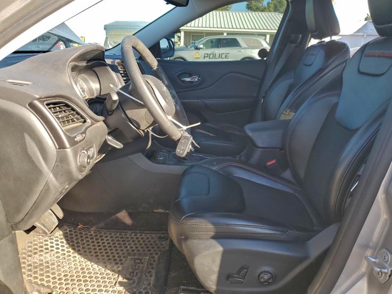 Photo 7 from auction – 2019 JEEP CHEROKEE T with VIN 1C4PJMBX4KD167969