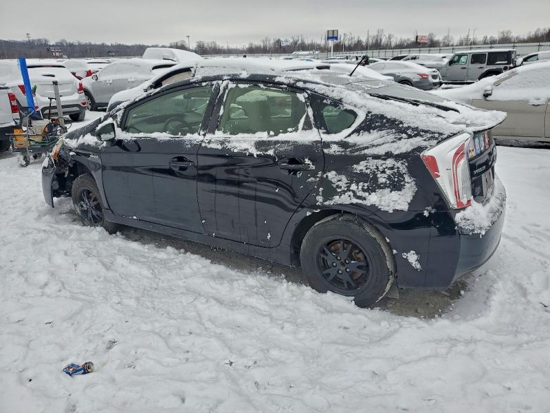Photo 2 from auction – 2013 TOYOTA PRIUS with VIN JTDKN3DU2D1728010