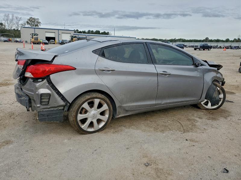 Photo 3 from auction – 2011 HYUNDAI ELANTRA GL with VIN KMHDH4AE5BU150267