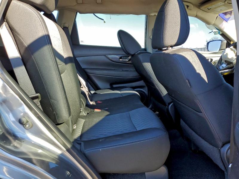Photo 11 from auction – 2018 NISSAN ROGUE S with VIN KNMAT2MT1JP501161