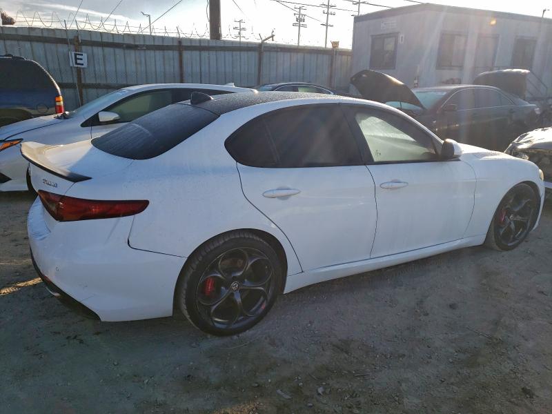 Photo 3 from auction – 2018 ALFA ROMEO GIULIA TI with VIN ZARFAECN7J7576999