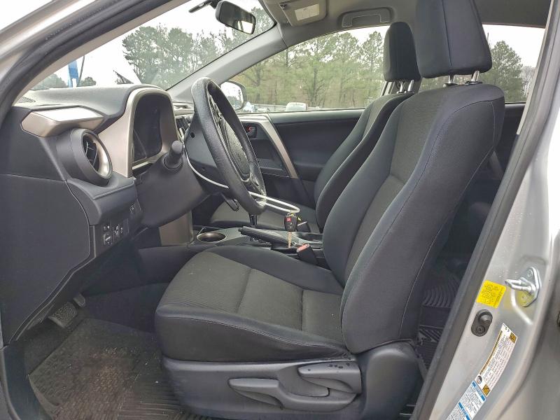 Photo 7 from auction – 2015 TOYOTA RAV4 LE with VIN JTMBFREV8FD097756