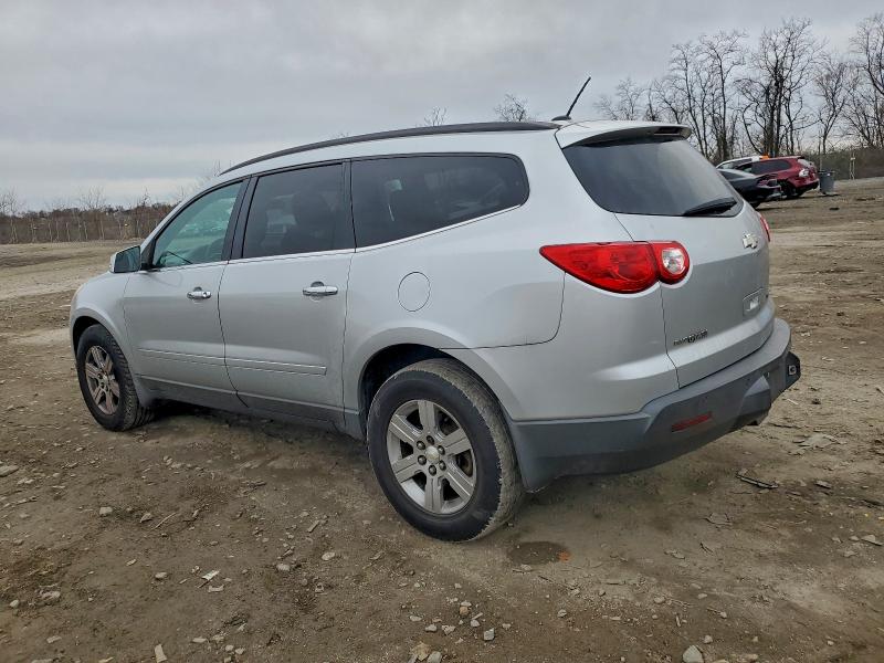 Photo 2 from auction – 2010 CHEVROLET TRAVERSE L with VIN 1GNLVFED8AJ229882