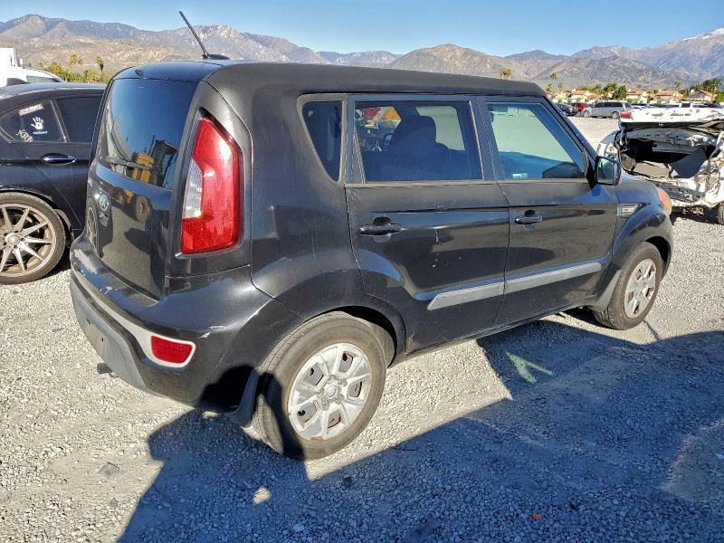 Photo 3 from auction – 2013 KIA SOUL with VIN KNDJT2A58D7519814