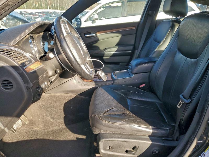 Фото 7 с аукциона – 2012 CHRYSLER 300C LUXUR с VIN 2C3CCAST7CH275158