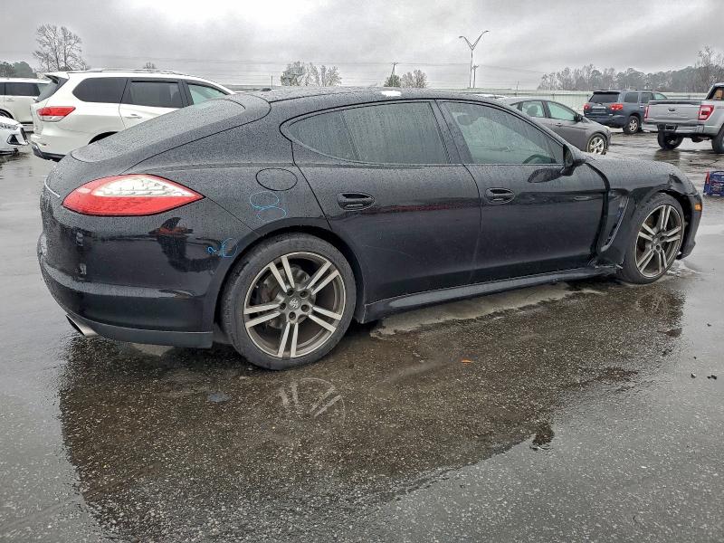 Photo 3 from auction – 2013 PORSCHE PANAMERA with VIN WP0AA2A76DL012120