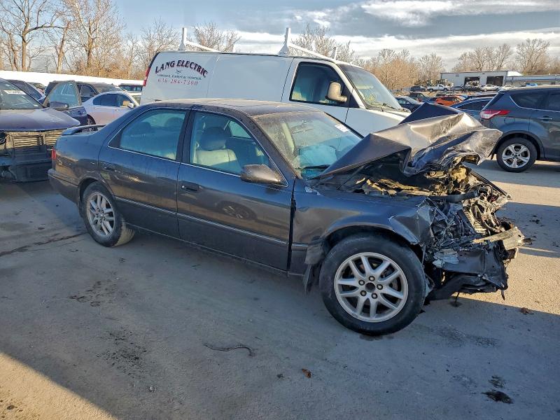 Photo 4 from auction – 2001 TOYOTA CAMRY LE with VIN 4T1BF28K31U969225