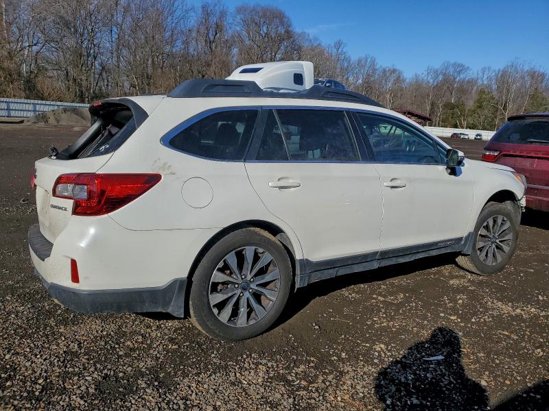 Снимка 3 от търг – 2015 SUBARU OUTBACK 2. с VIN 4S4BSBNC1F3344585