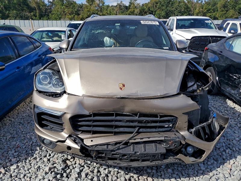 Photo 5 from auction – 2018 PORSCHE CAYENNE S with VIN WP1AB2A29JLA61159