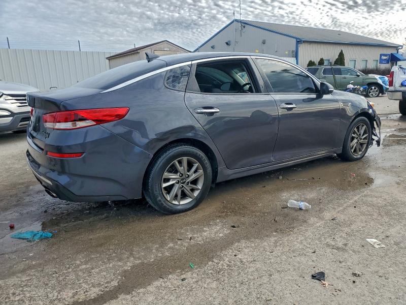 Photo 3 from auction – 2019 KIA OPTIMA with VIN 5XXGT4L32KG277351