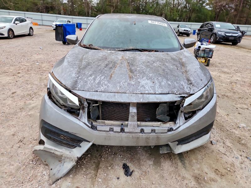 Photo 5 from auction – 2018 HONDA CIVIC LX with VIN 2HGFC2F58JH572304