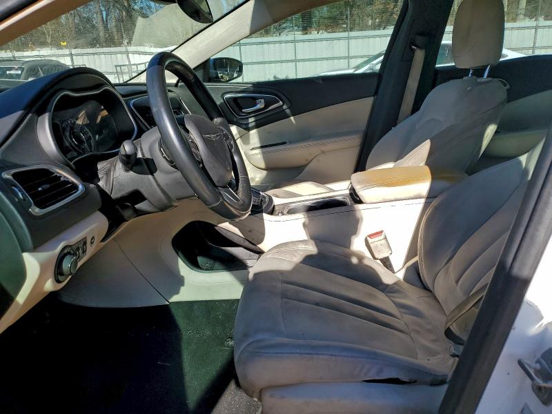 Photo 7 from auction – 2015 CHRYSLER 200 LIMITE with VIN 1C3CCCAB4FN587017
