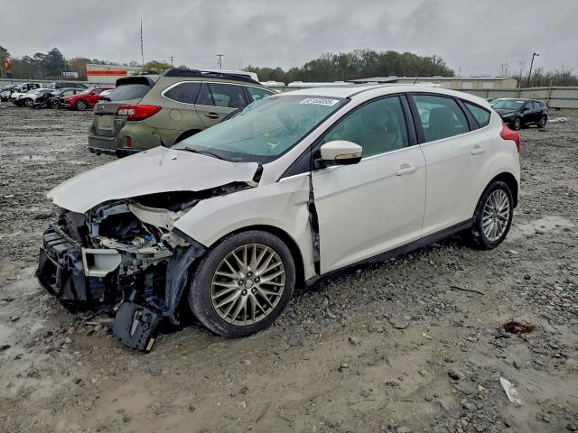 FORD FOCUS SEL 2012 with VIN 1FAHP3M27CL265793 - Photo from auction