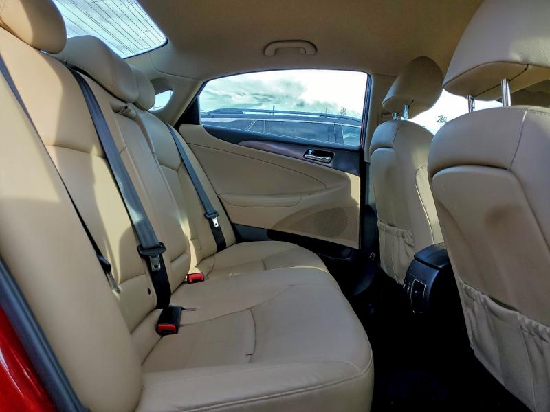 Фото 10 с аукциона – 2012 HYUNDAI SONATA HYB с VIN KMHEC4A41CA035940