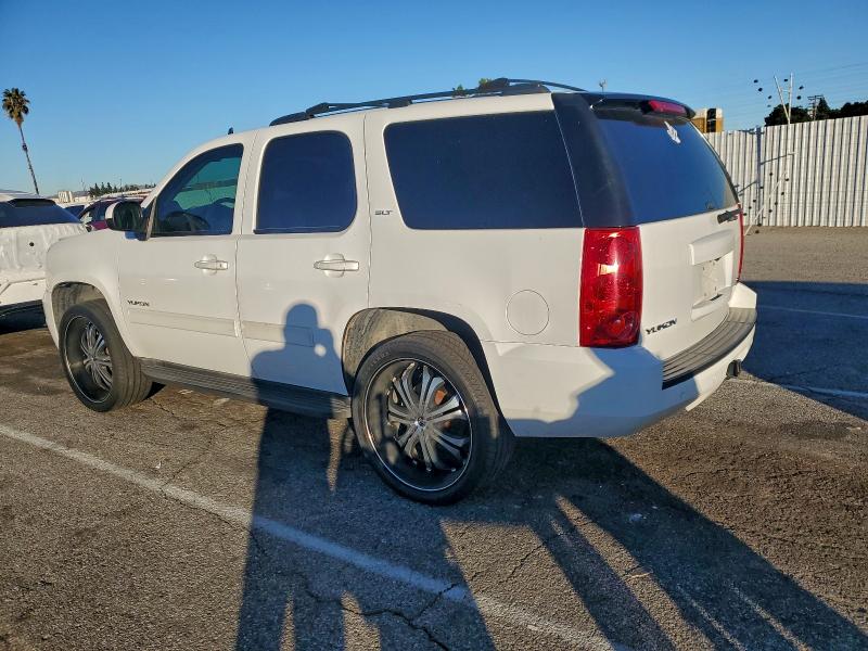 Photo 2 from auction – 2013 GMC YUKON SLT with VIN 1GKS1CE08DR340115