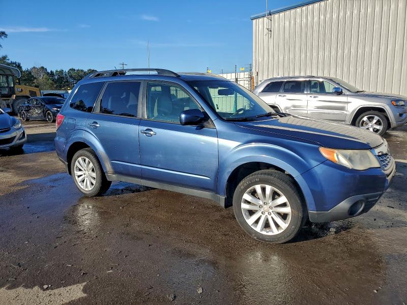 Photo 4 from auction – 2013 SUBARU FORESTER 2 with VIN JF2SHADCXDH416559