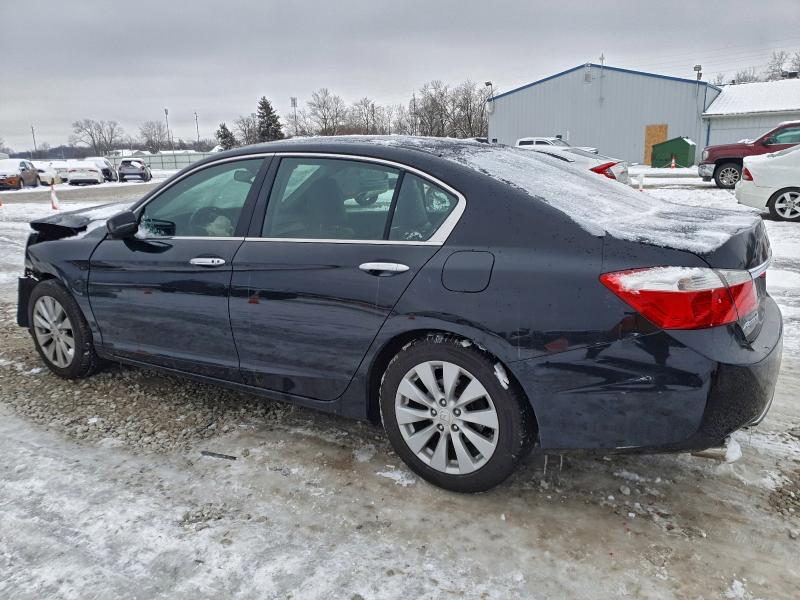 Photo 2 from auction – 2015 HONDA ACCORD with VIN 1HGCR3F82FA003200