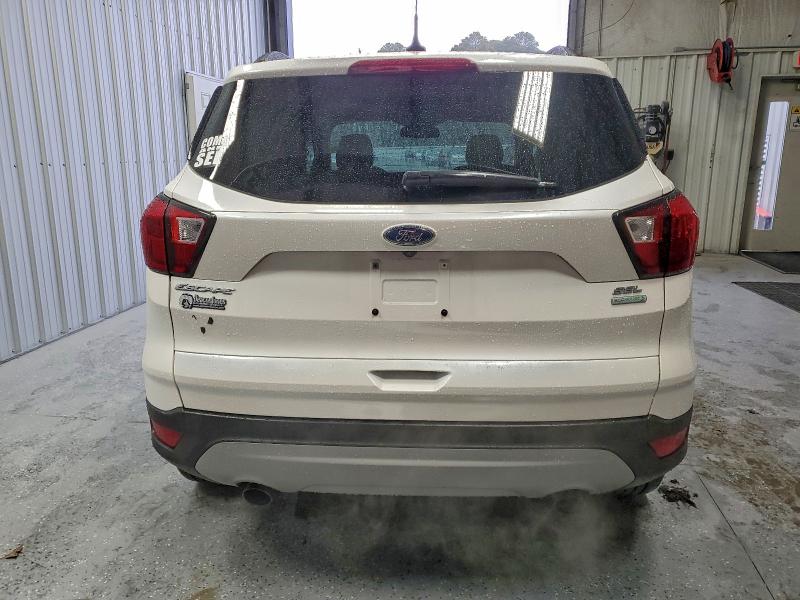 Photo 6 from auction – 2019 FORD ESCAPE SEL with VIN 1FMCU0HD6KUA88343