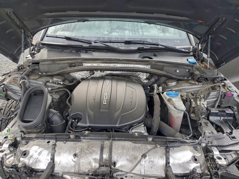 Photo 12 from auction – 2018 PORSCHE MACAN with VIN WP1AA2A52JLB16547