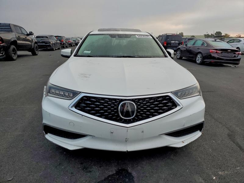 Photo 5 from auction – 2018 ACURA TLX with VIN 19UUB1F32JA010500