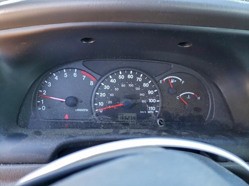Photo 9 from auction – 2002 CHEVROLET TRACKER with VIN 2CNBJ13C926947299