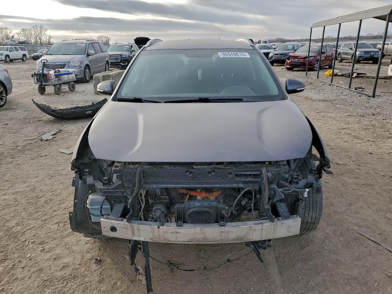 Photo 5 from auction – 2017 KIA NIRO EX with VIN KNDCC3LC4H5053911