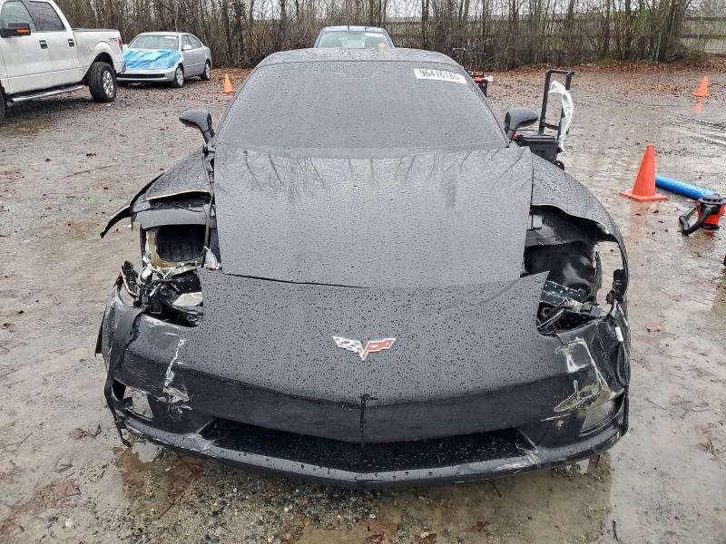 Photo 5 from auction – 2005 CHEVROLET CORVETTE with VIN 1G1YY24U555120786