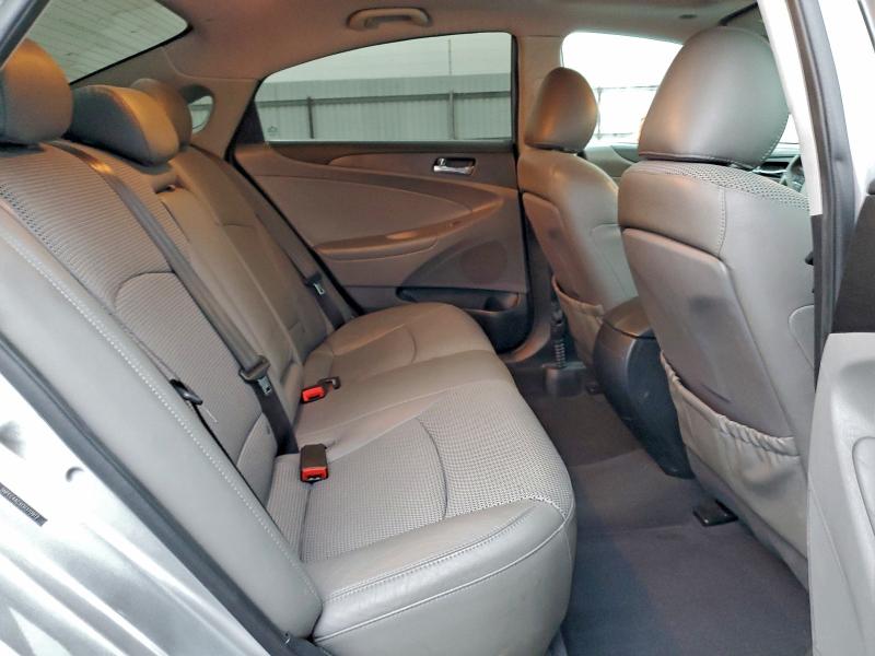 Photo 10 from auction – 2012 HYUNDAI SONATA SE with VIN 5NPEC4ACXCH370912