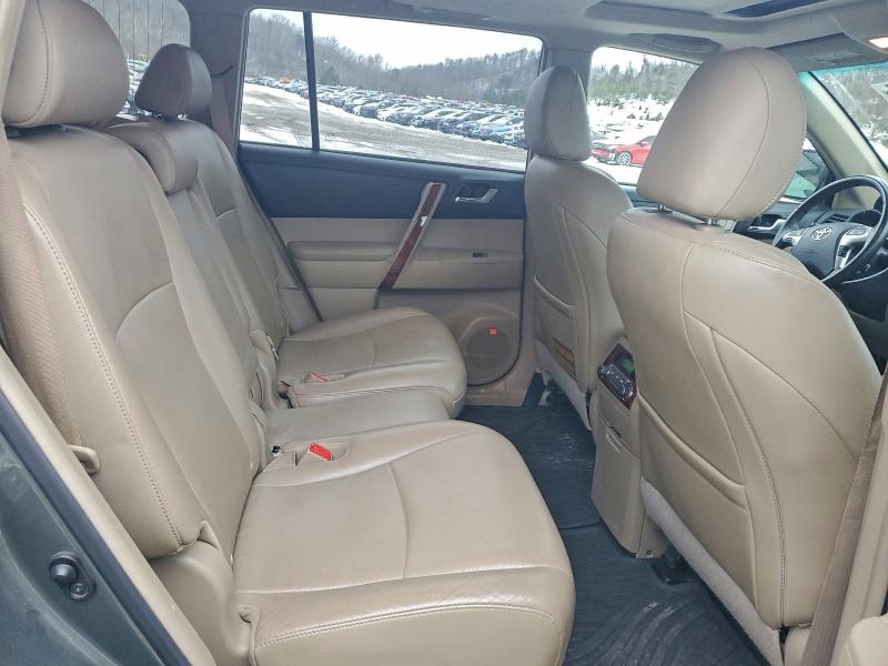 Photo 11 from auction – 2013 TOYOTA HIGHLANDER with VIN 5TDDK3EH9DS221045