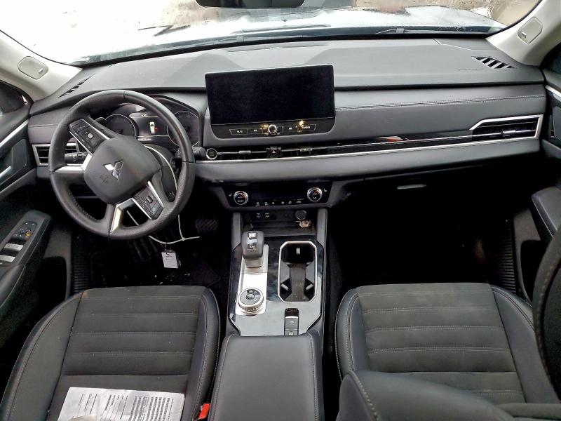 Photo 8 from auction – 2025 MITSUBISHI OUTLANDER with VIN JA4J3VA85SZ013154