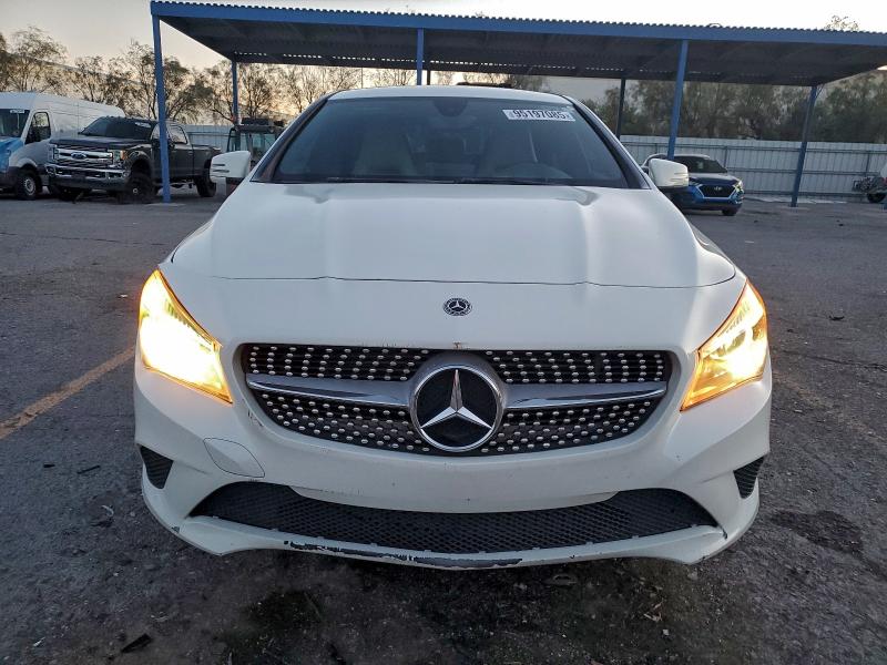 Photo 5 from auction – 2016 MERCEDES-BENZ CLA 250 with VIN WDDSJ4EB0GN312779