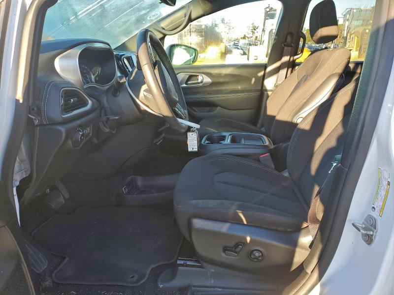 Photo 7 from auction – 2023 CHRYSLER PACIFICA with VIN 2C4RC1FG0PR610778