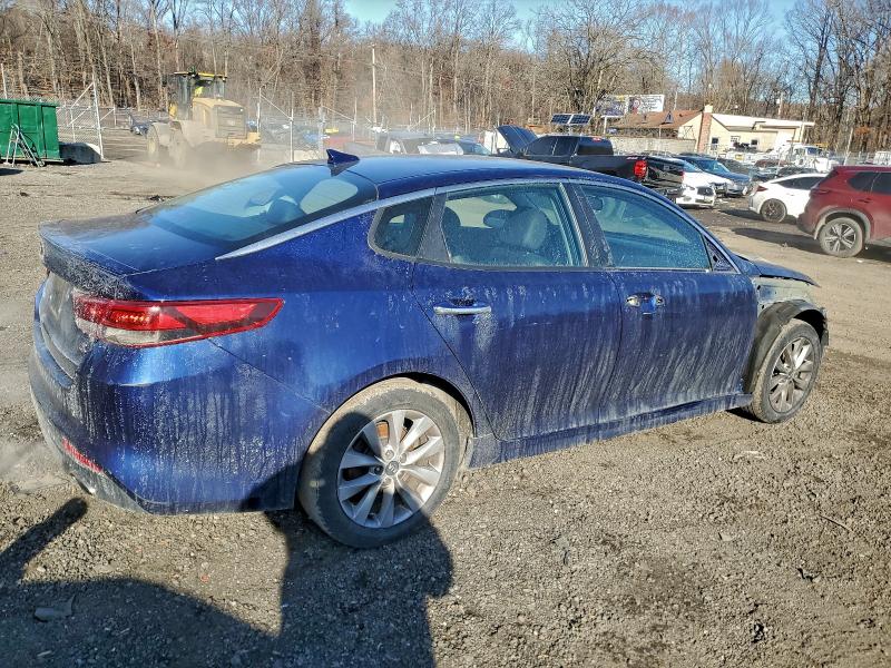 Photo 3 from auction – 2018 KIA OPTIMA with VIN 5XXGT4L3XJG188755