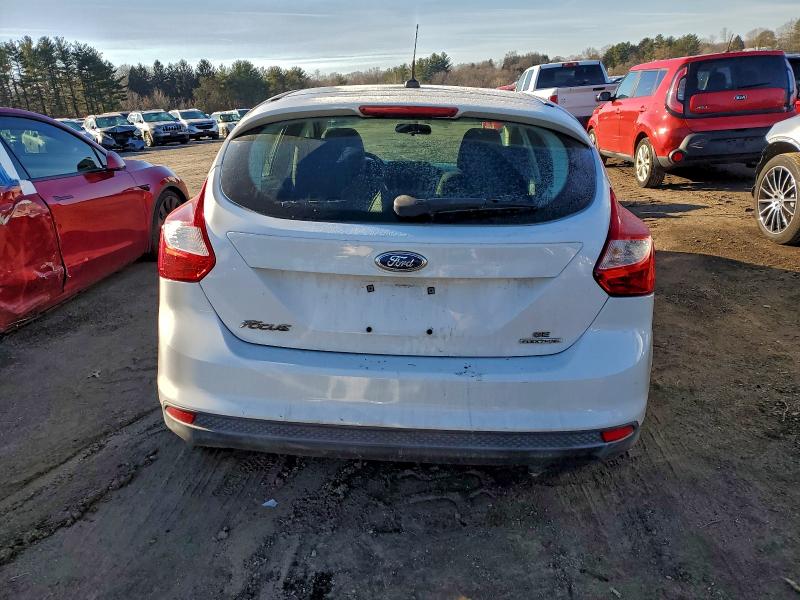 Photo 6 from auction – 2014 FORD FOCUS SE with VIN 1FADP3K22EL251661
