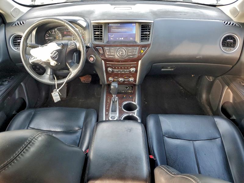 Photo 8 from auction – 2016 NISSAN PATHFINDER with VIN 5N1AR2MM8GC648631