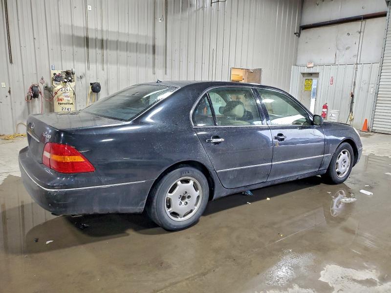 Photo 3 from auction – 2002 LEXUS LS 430 with VIN JTHBN30F920059243