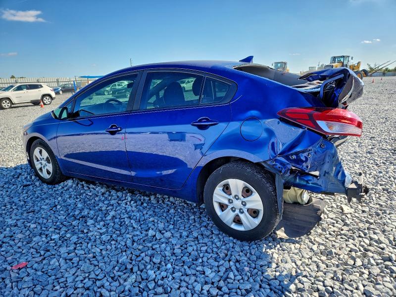 Photo 2 from auction – 2018 KIA FORTE LX with VIN 3KPFK4A78JE273901