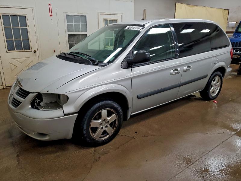 DODGE CARAVAN SX 2005 with VIN 1D4GP45R65B393607 - Photo from auction