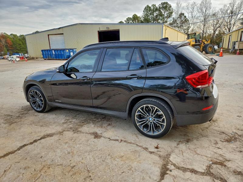 Photo 2 from auction – 2015 BMW X1 XDRIVE3 with VIN WBAVM5C50FVV93527