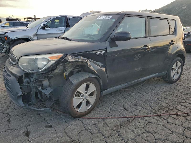 KIA SOUL 2015 with VIN KNDJN2A25F7755730 - Photo from auction