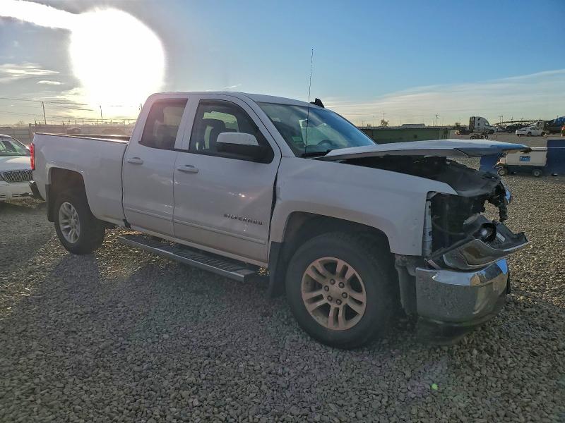 Photo 4 from auction – 2016 CHEVROLET SILVERADO with VIN 1GCVKREC7GZ307727
