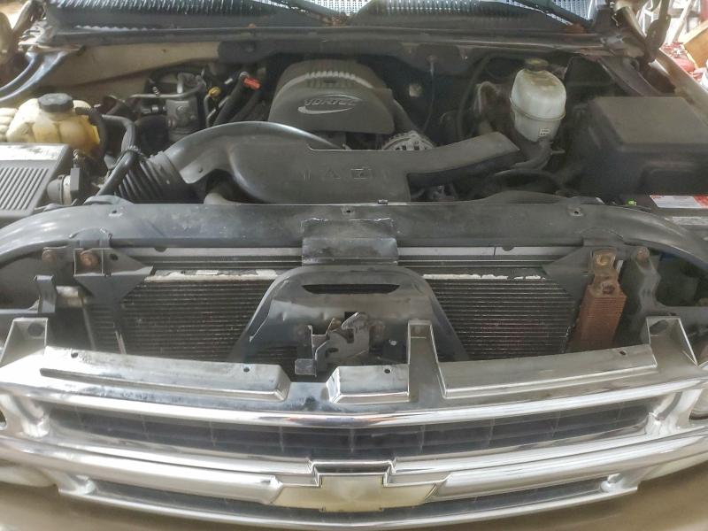 Photo 12 from auction – 2005 CHEVROLET SUBURBAN with VIN 1GNFK16Z55J250858