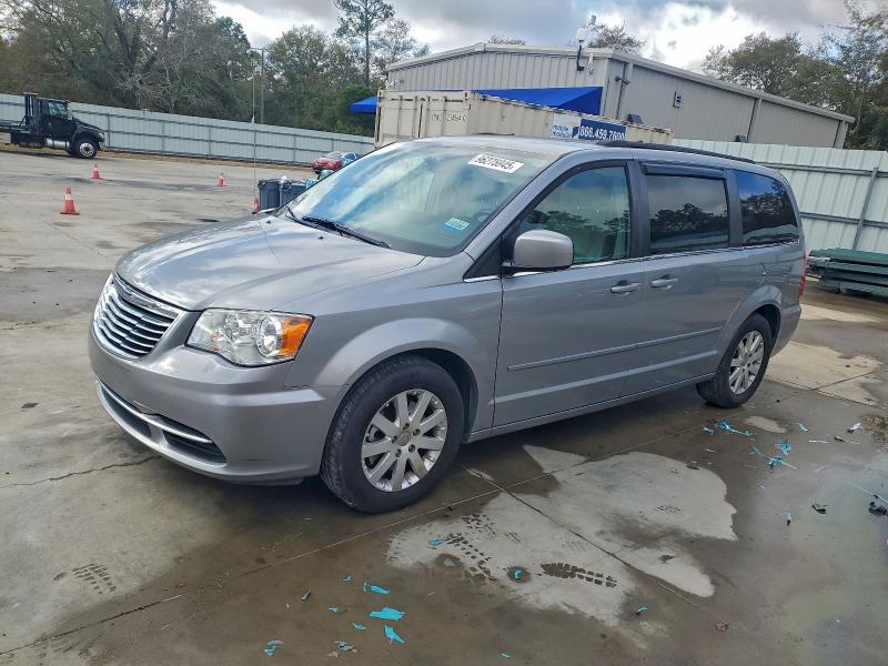 CHRYSLER TOWN & COU 2016 with VIN 2C4RC1AG6GR104198 - Photo from auction