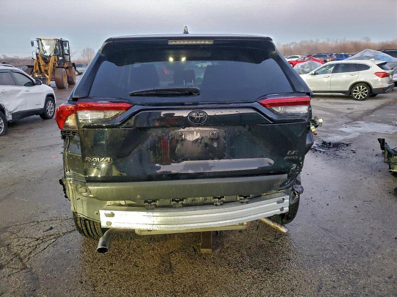 Photo 6 from auction – 2022 TOYOTA RAV4 LE with VIN 2T3F1RFV2NC286016
