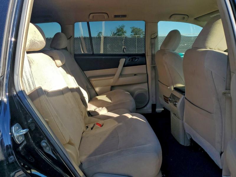 Photo 11 from auction – 2012 TOYOTA HIGHLANDER with VIN 5TDZK3EHXCS075310