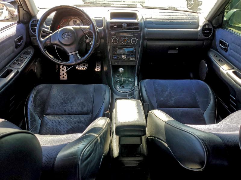 Photo 8 from auction – 2003 LEXUS IS 300 with VIN JTHBD192730077040