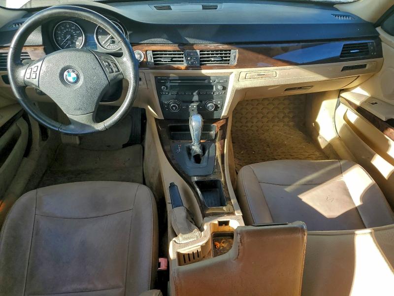 Photo 8 from auction – 2011 BMW 328 I with VIN WBAPH7G51BNN04142