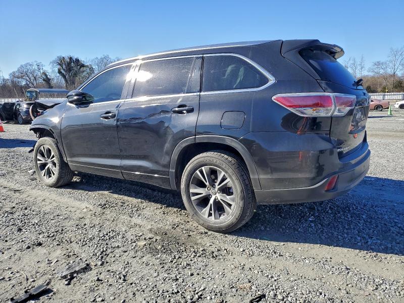 Photo 2 from auction – 2016 TOYOTA HIGHLANDER with VIN 5TDKKRFH1GS160271