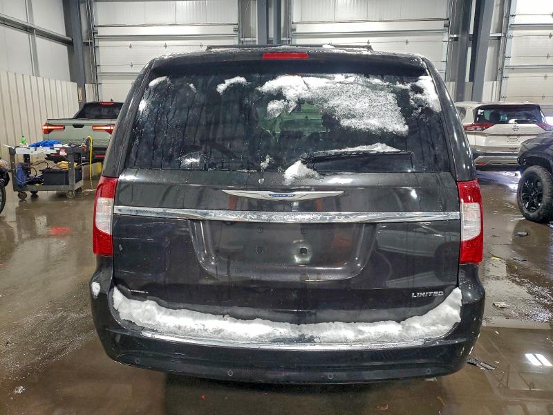 Photo 6 from auction – 2014 CHRYSLER TOWN & COU with VIN 2C4RC1GG1ER277261