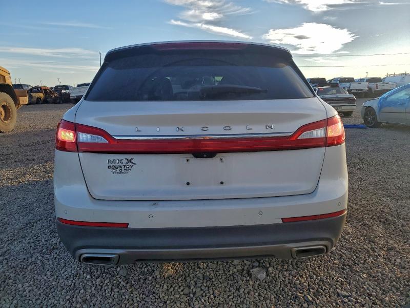 Photo 6 from auction – 2017 LINCOLN MKX RESERV with VIN 2LMPJ6LR2HBL14106